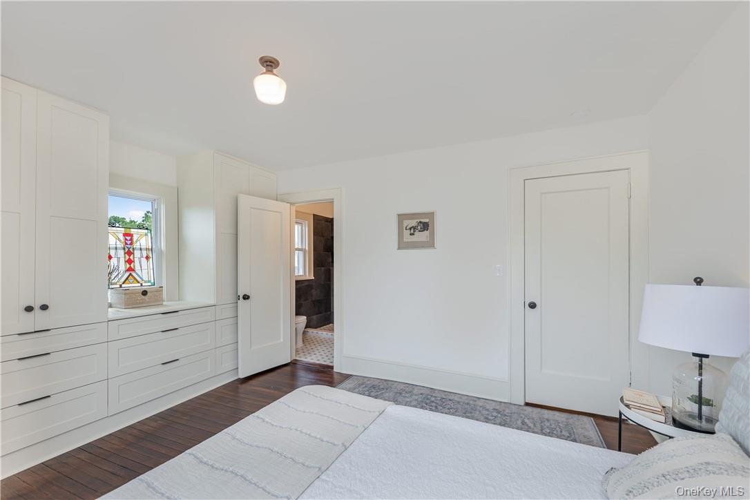 12 Risley Place New Rochelle, NY 10801 - Photo 15 of 26 Primary bedroom with ensuite bathroom