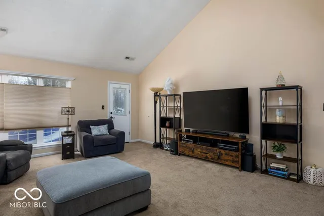 $315,000 | 7721 Hollow Ridge Circle, Indianapolis, IN 46256