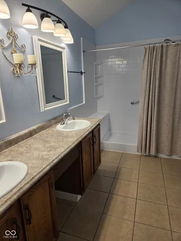 $315,000 | 7721 Hollow Ridge Circle, Indianapolis, IN 46256