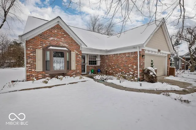 $315,000 | 7721 Hollow Ridge Circle, Indianapolis, IN 46256