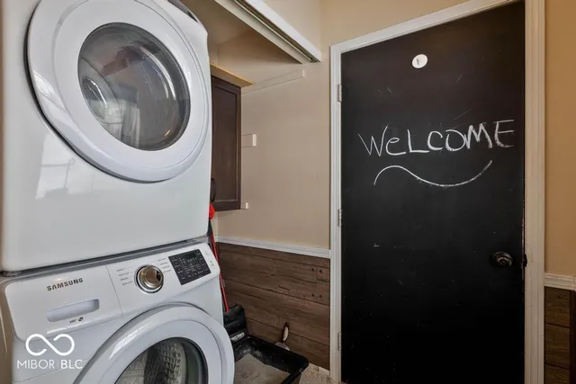 $315,000 | 7721 Hollow Ridge Circle, Indianapolis, IN 46256