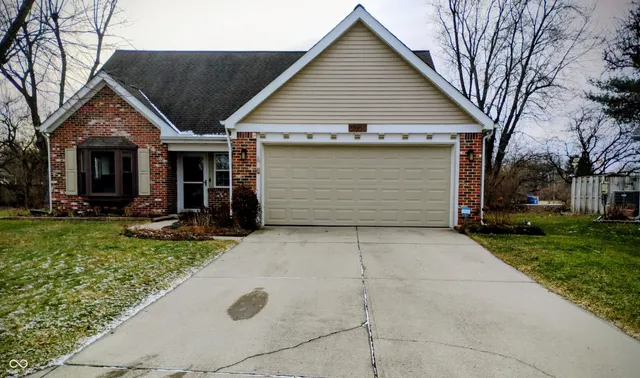 $315,000 | 7721 Hollow Ridge Circle, Indianapolis, IN 46256
