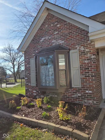 $315,000 | 7721 Hollow Ridge Circle, Indianapolis, IN 46256
