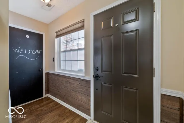 $315,000 | 7721 Hollow Ridge Circle, Indianapolis, IN 46256