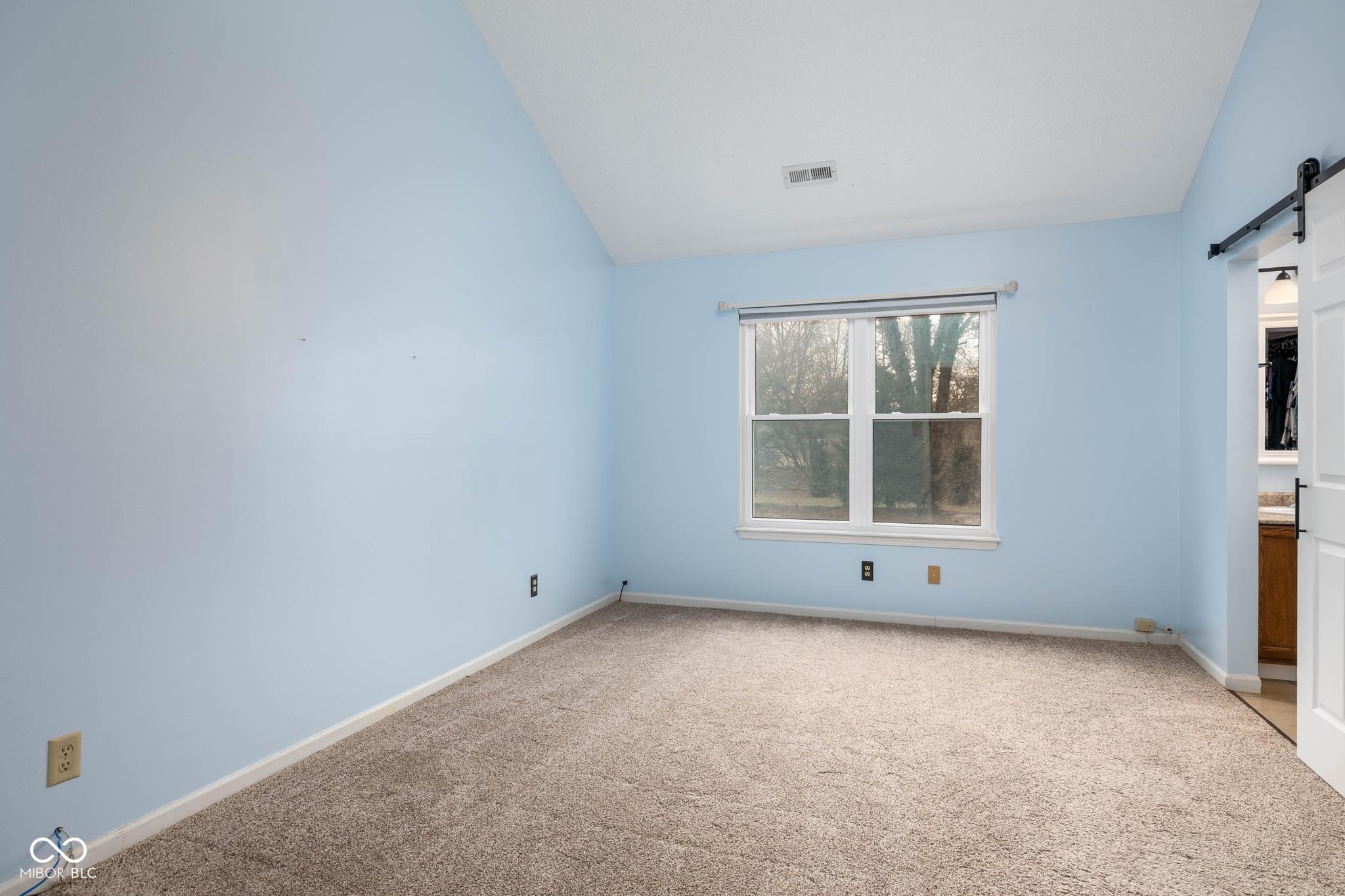 7721 Hollow Ridge Circle Indianapolis, IN 46256 - Photo 10 of 34