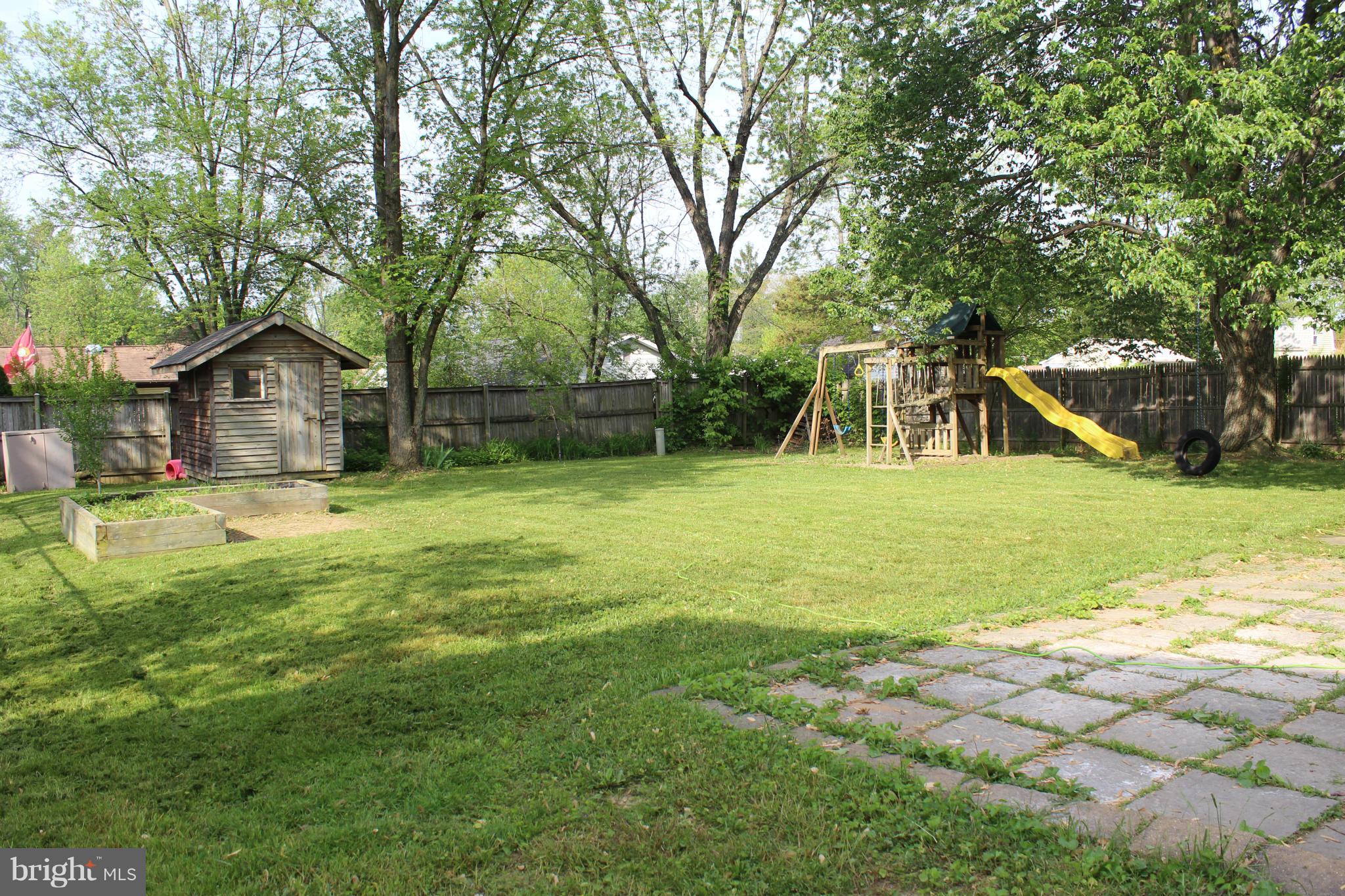 211 West Ash Road Sterling, VA 20164 - Photo 25 of 29 Exterior (Rear)