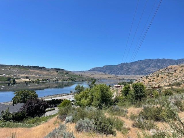 31 Osprey Nest Road Pateros, WA 98846 - Photo 3 of 15