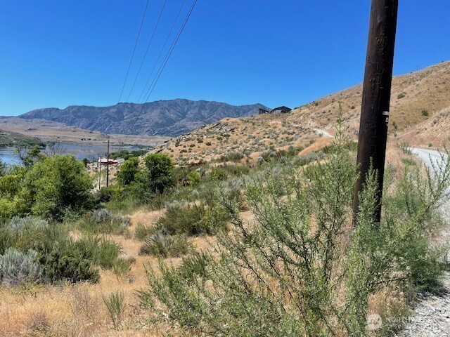 31 Osprey Nest Road Pateros, WA 98846 - Photo 4 of 15