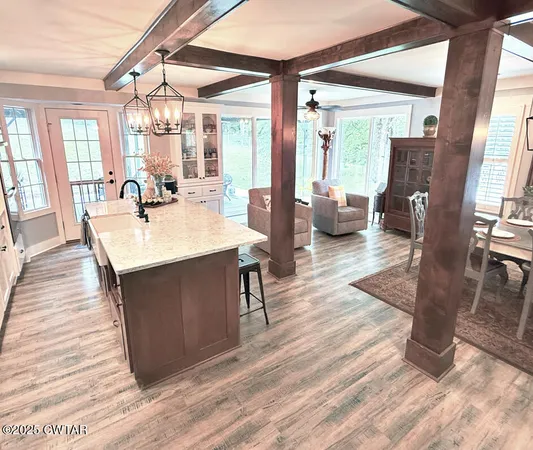 $419,900 | 420 Lakeshore Drive, Lexington, TN 38351