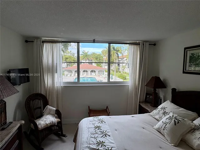$249,000 | 1040 Southeast 4th Avenue, Unit 231, Deerfield Beach, FL 33441
