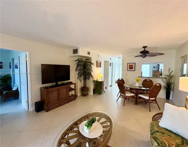 $249,000 | 1040 Southeast 4th Avenue, Unit 231, Deerfield Beach, FL 33441