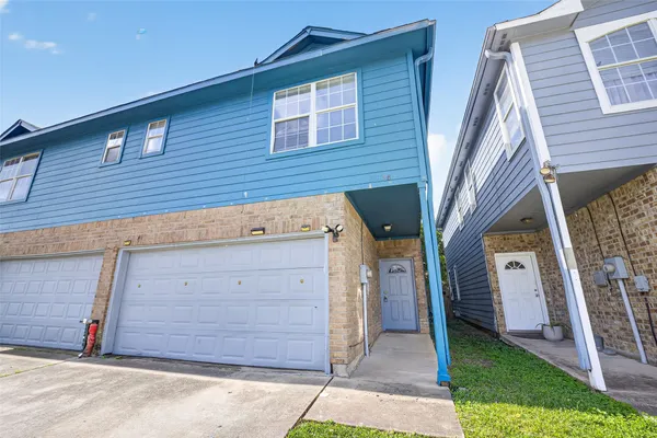 $1,695 | 15515 Waldron Circle, Unit B, Houston, TX 77084