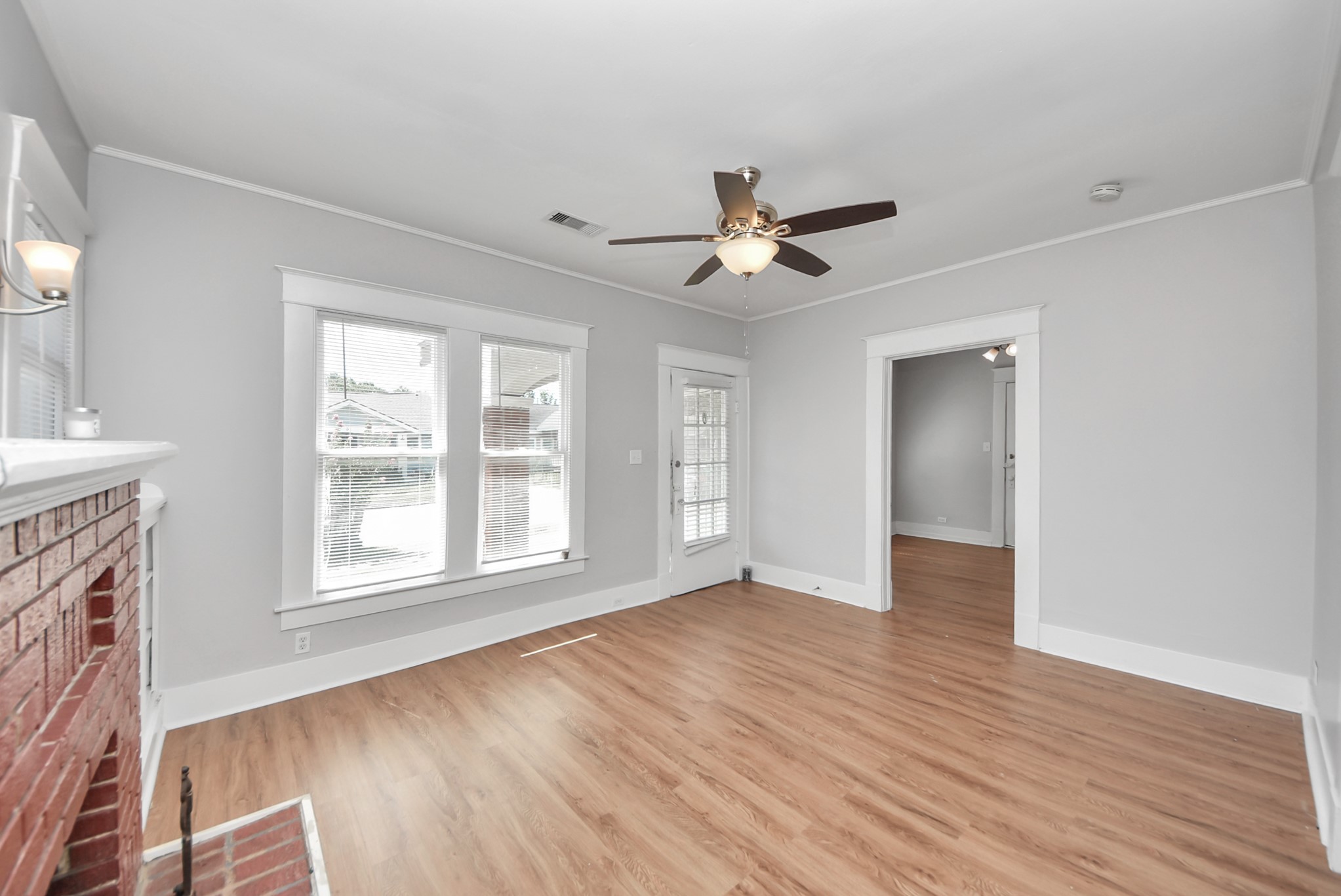 6 Jenkins Street Houston, TX 77003 - Photo 15 of 42