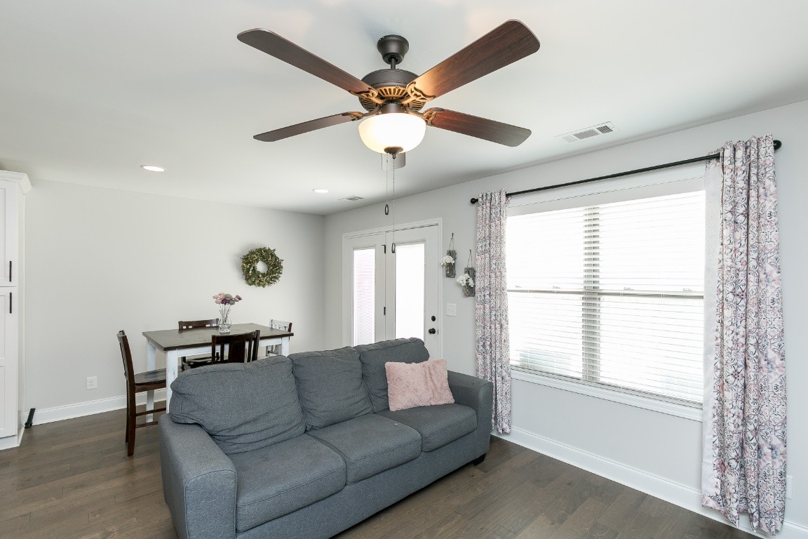 272 Signature Place Lebanon, TN 37087 - Photo 14 of 36 a living room with furniture and a window