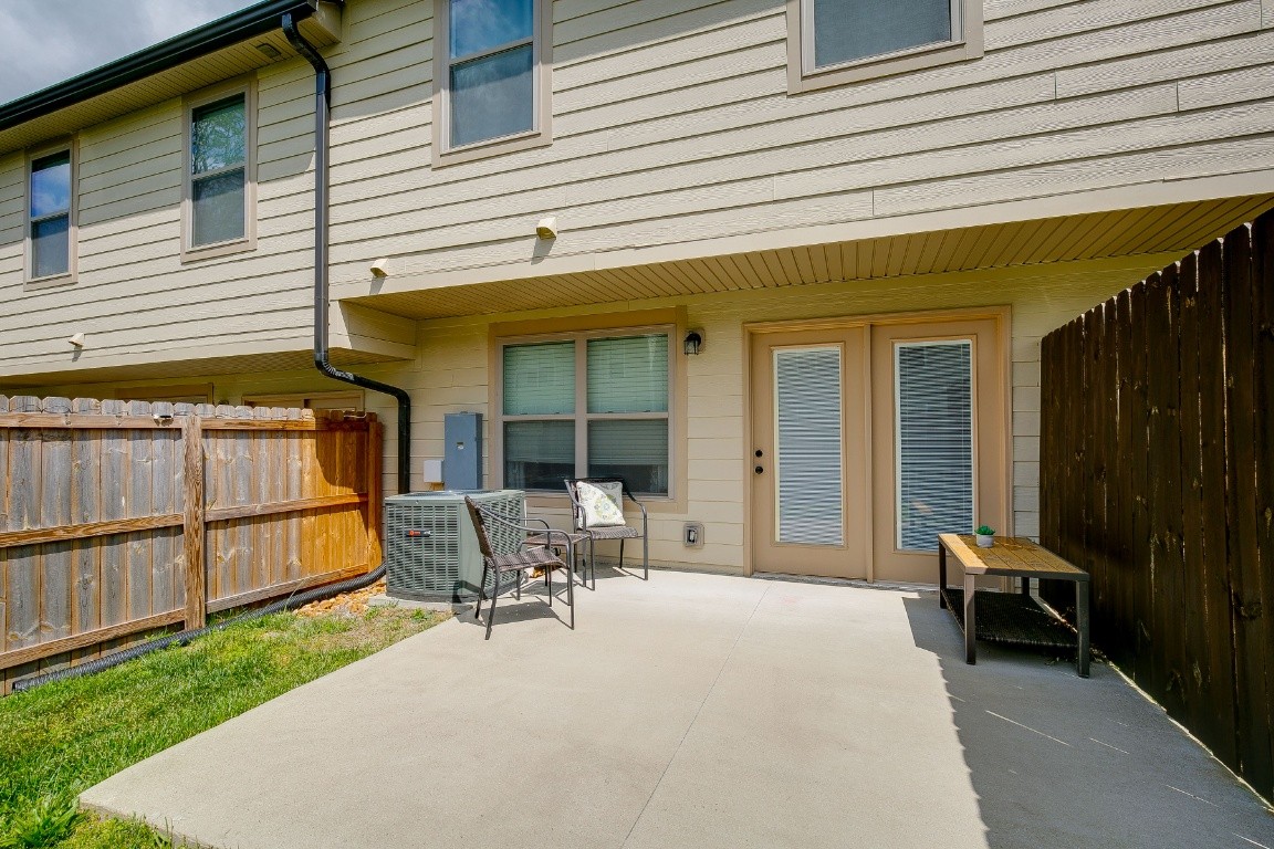 272 Signature Place Lebanon, TN 37087 - Photo 33 of 36 a backyard of a house with table and chairs
