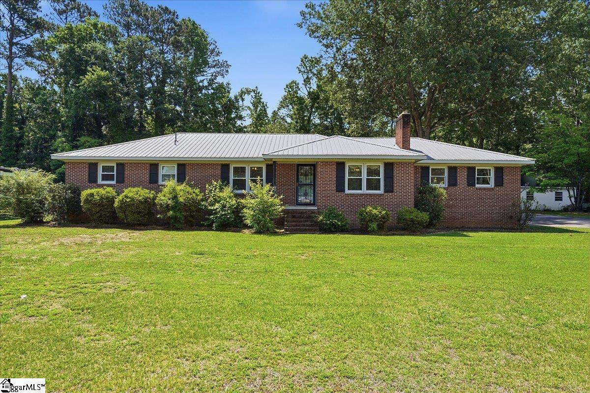 208 State Rd S-30-483 Clinton, SC 29325 - Photo 1 of 28