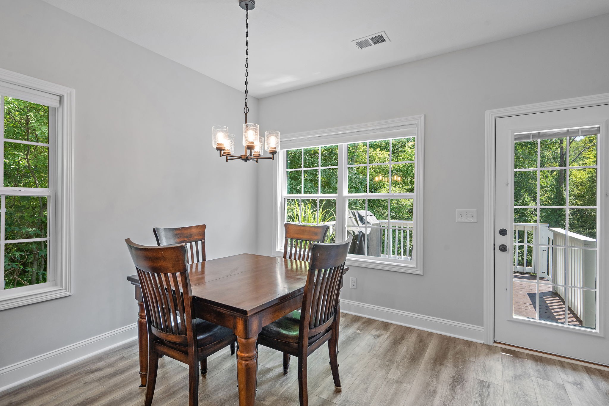 325 Rossview Road Clarksville, TN 37043 - Photo 14 of 32 Gallery Image 14