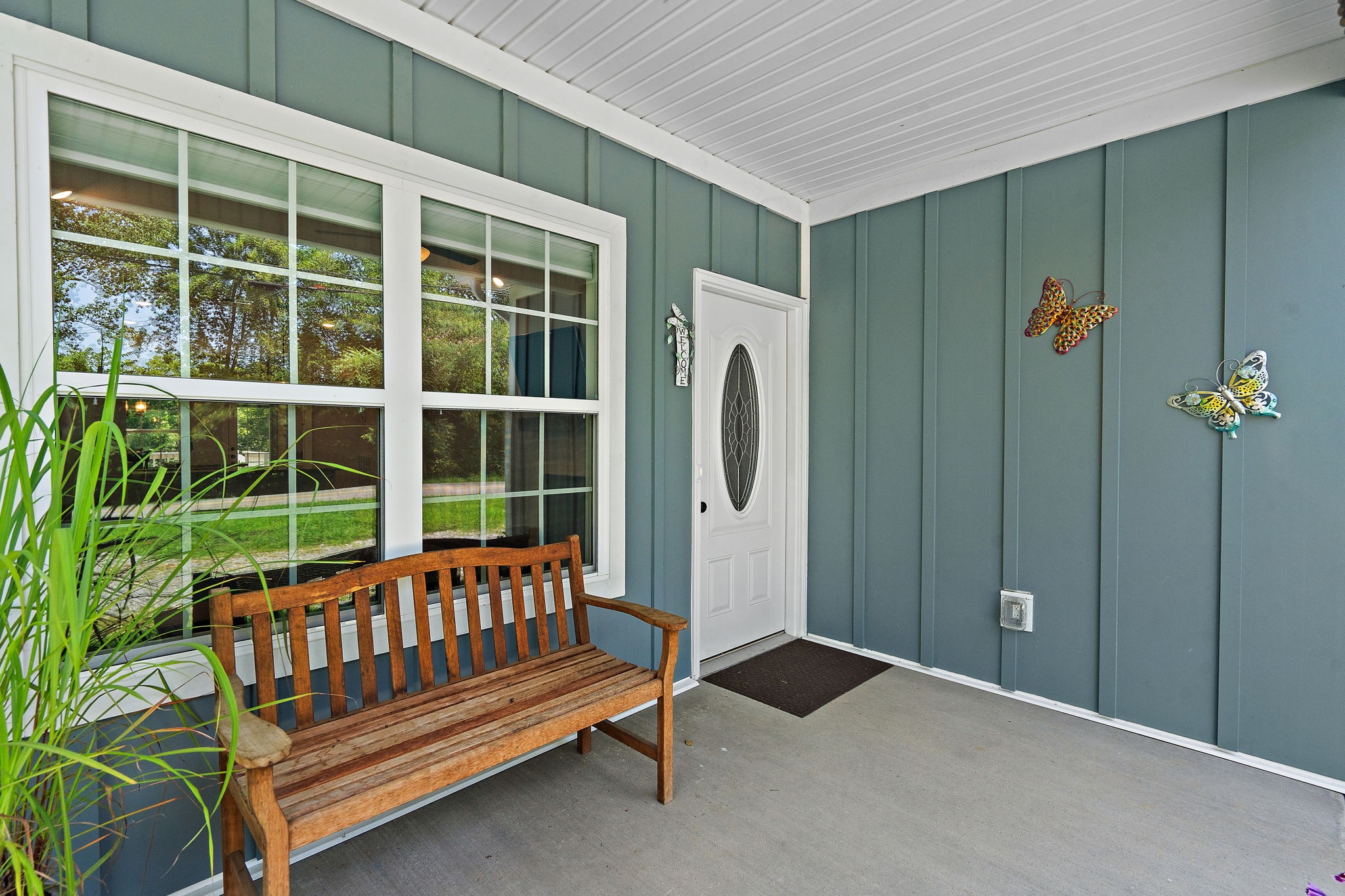 325 Rossview Road Clarksville, TN 37043 - Photo 4 of 32 Gallery Image 4