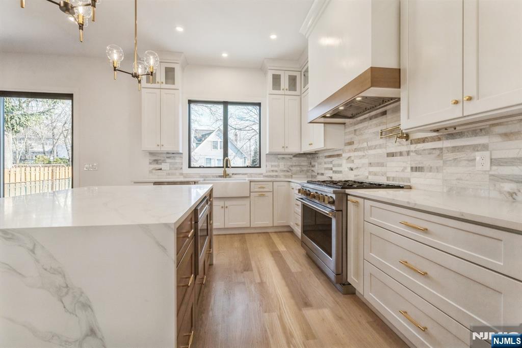 44 George Street Tenafly, NJ 07670 - Photo 11 of 34