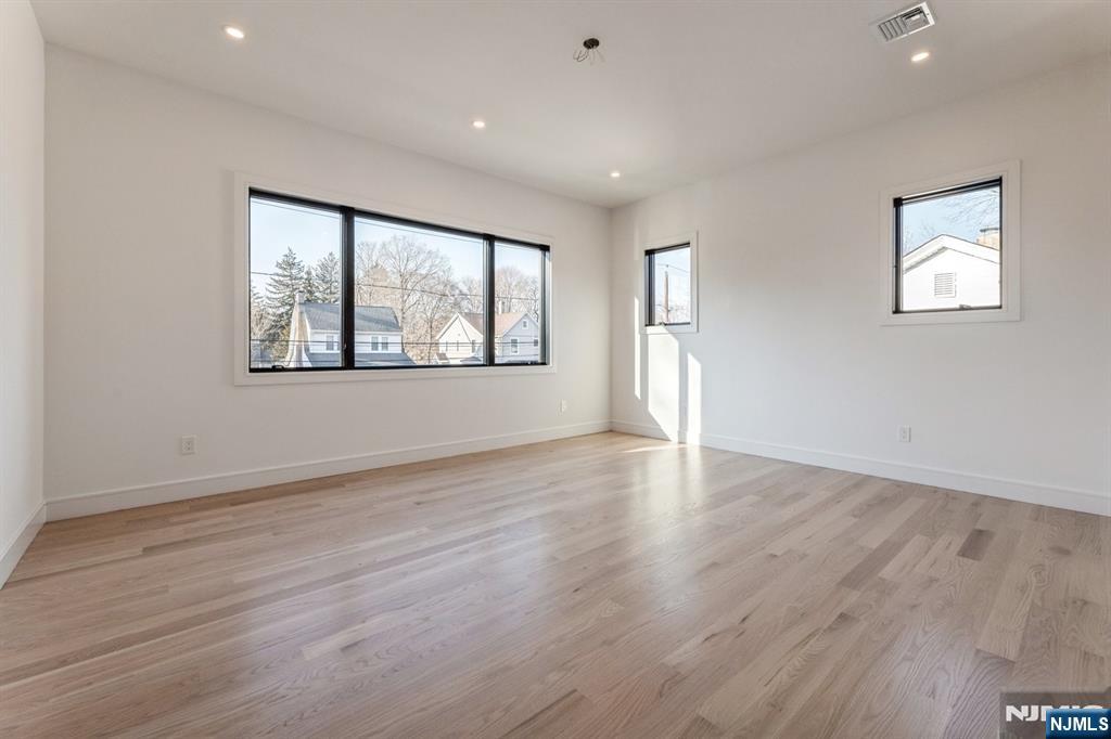 44 George Street Tenafly, NJ 07670 - Photo 19 of 34