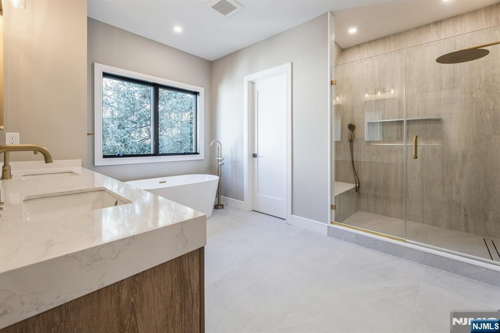 44 George Street Tenafly, NJ 07670 - Photo 21 of 34