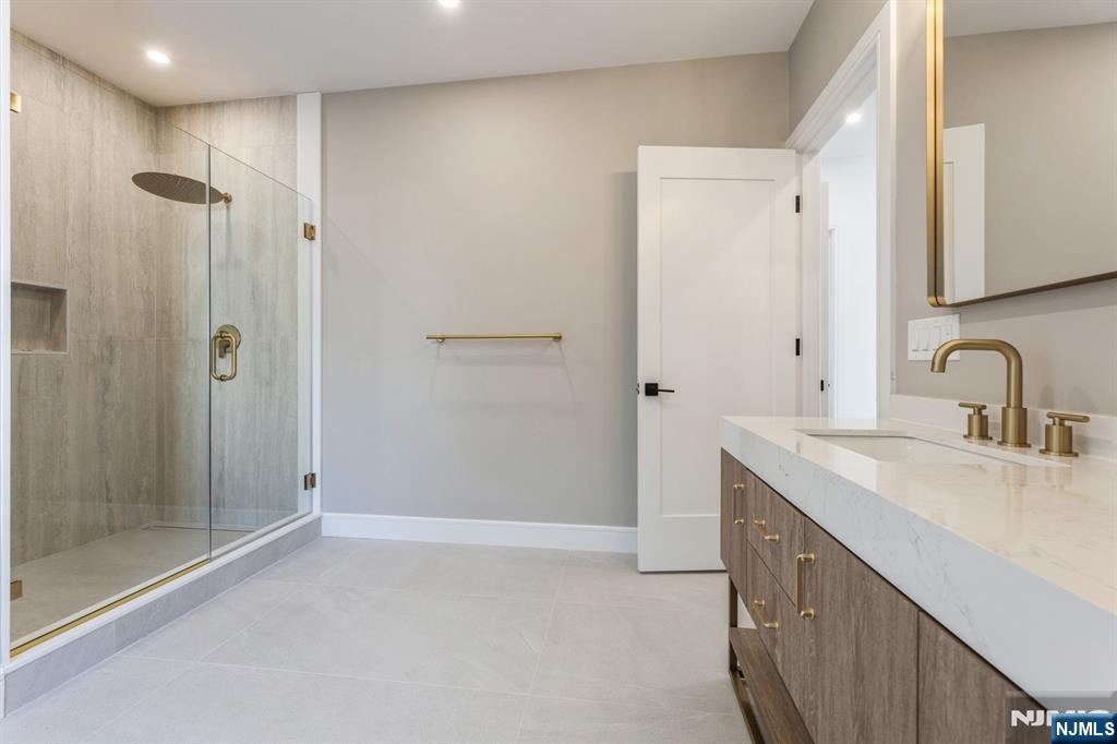 44 George Street Tenafly, NJ 07670 - Photo 23 of 34