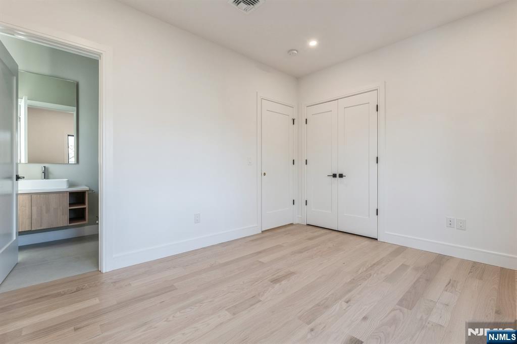 44 George Street Tenafly, NJ 07670 - Photo 24 of 34