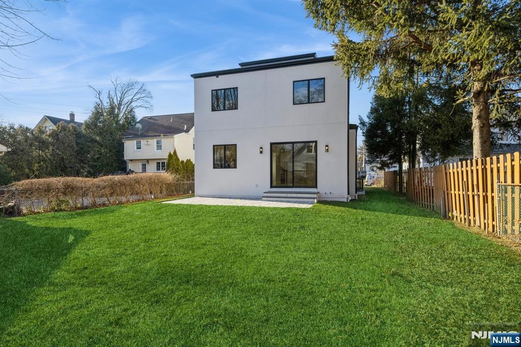 44 George Street Tenafly, NJ 07670 - Photo 33 of 34