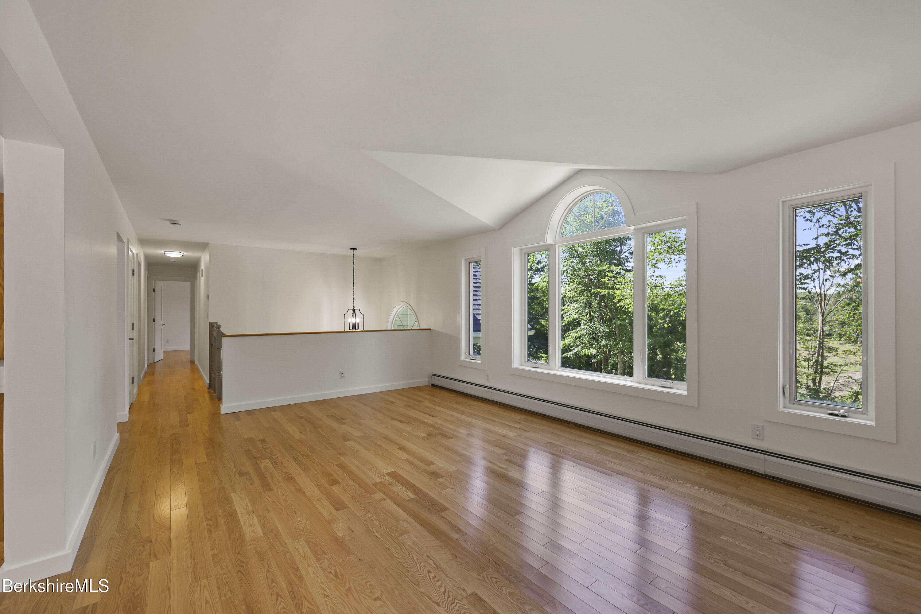 1000 Simonds Road Williamstown, MA 01267 - Photo 11 of 56 60 Living Room