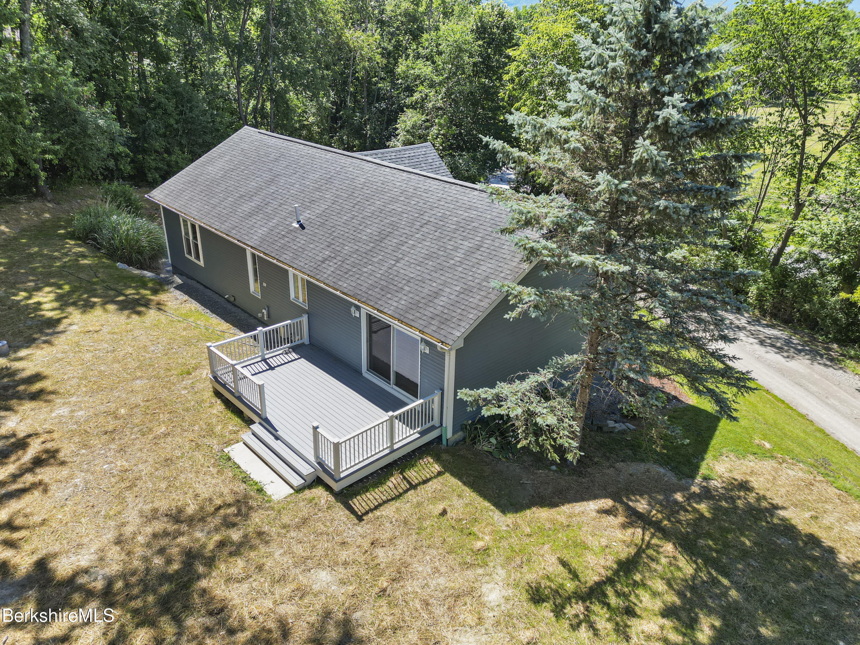 1000 Simonds Road Williamstown, MA 01267 - Photo 53 of 56 910 Aerial View