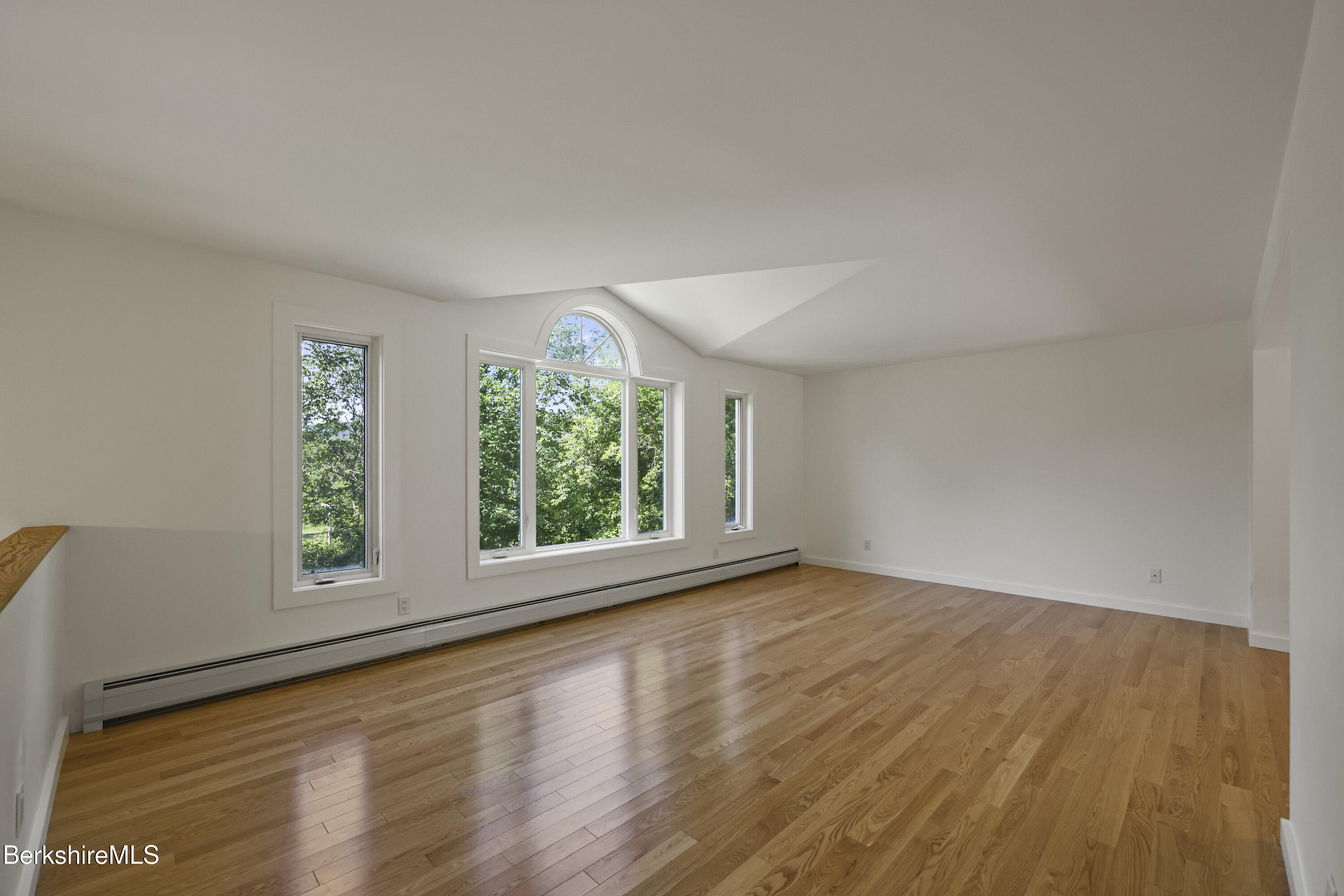 1000 Simonds Road Williamstown, MA 01267 - Photo 7 of 56 40 Living Room