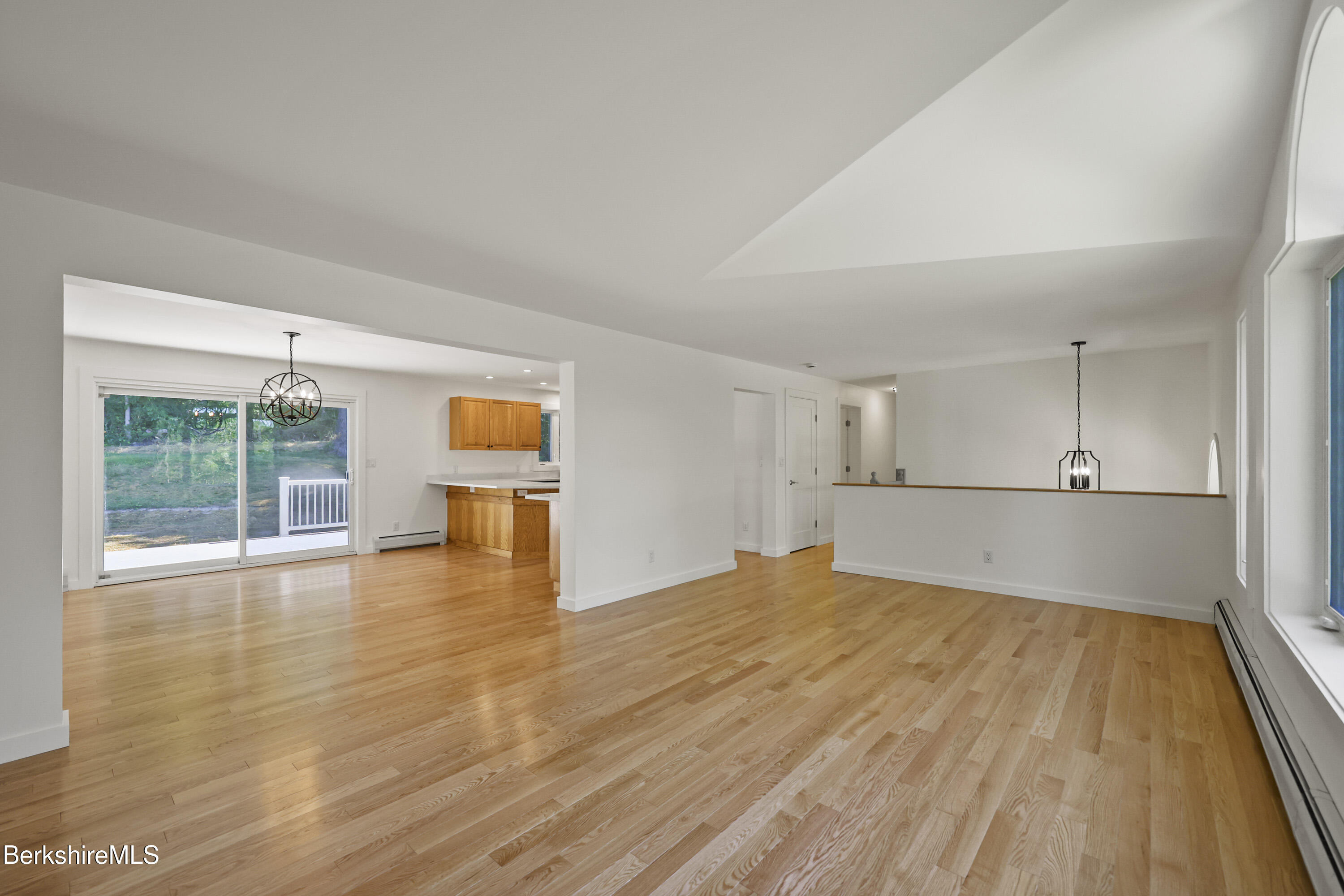 1000 Simonds Road Williamstown, MA 01267 - Photo 10 of 56 55 Living Room
