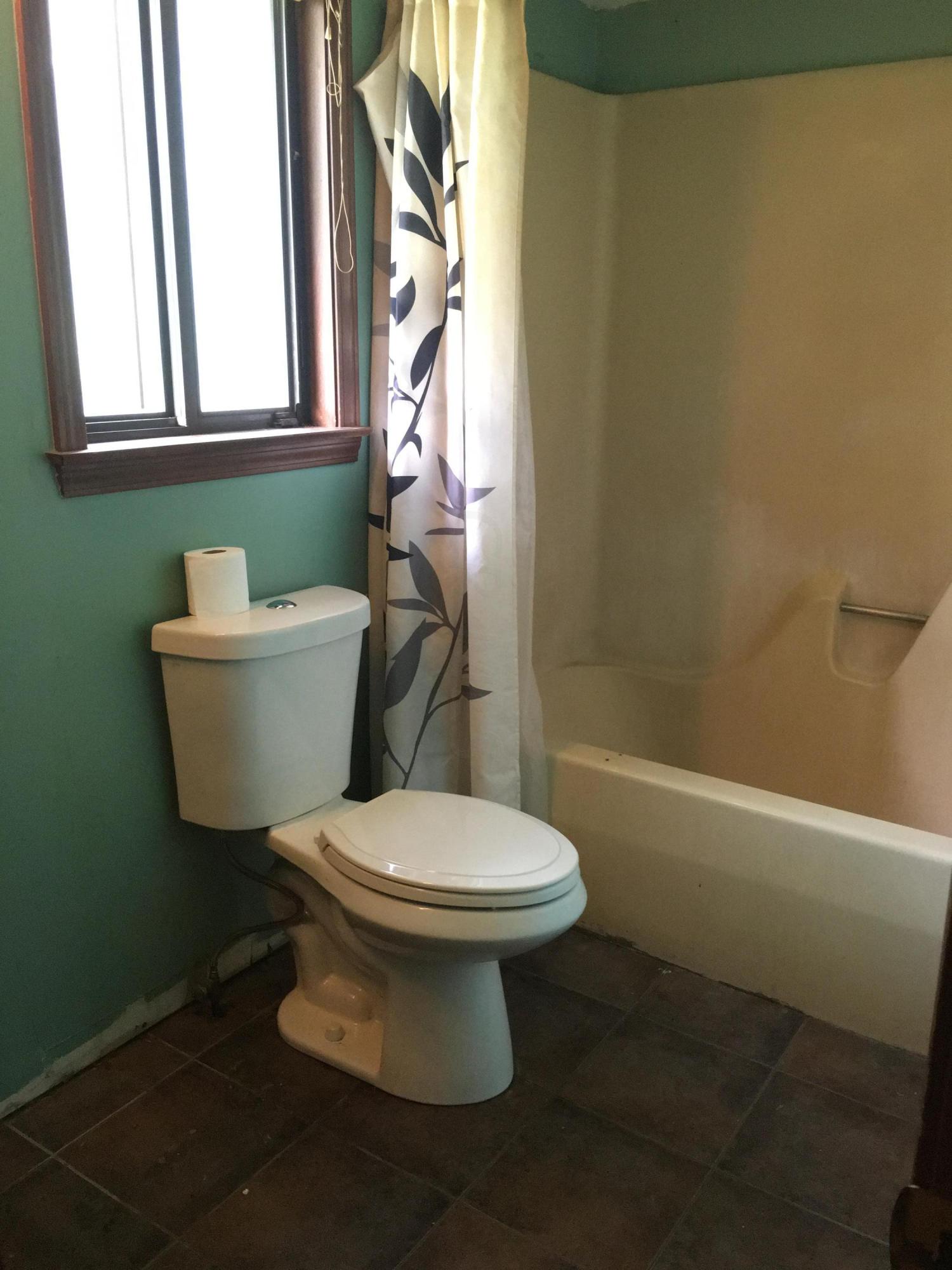 1344 Greenleaf Road Columbus, OH 43223 - Photo 8 of 14
