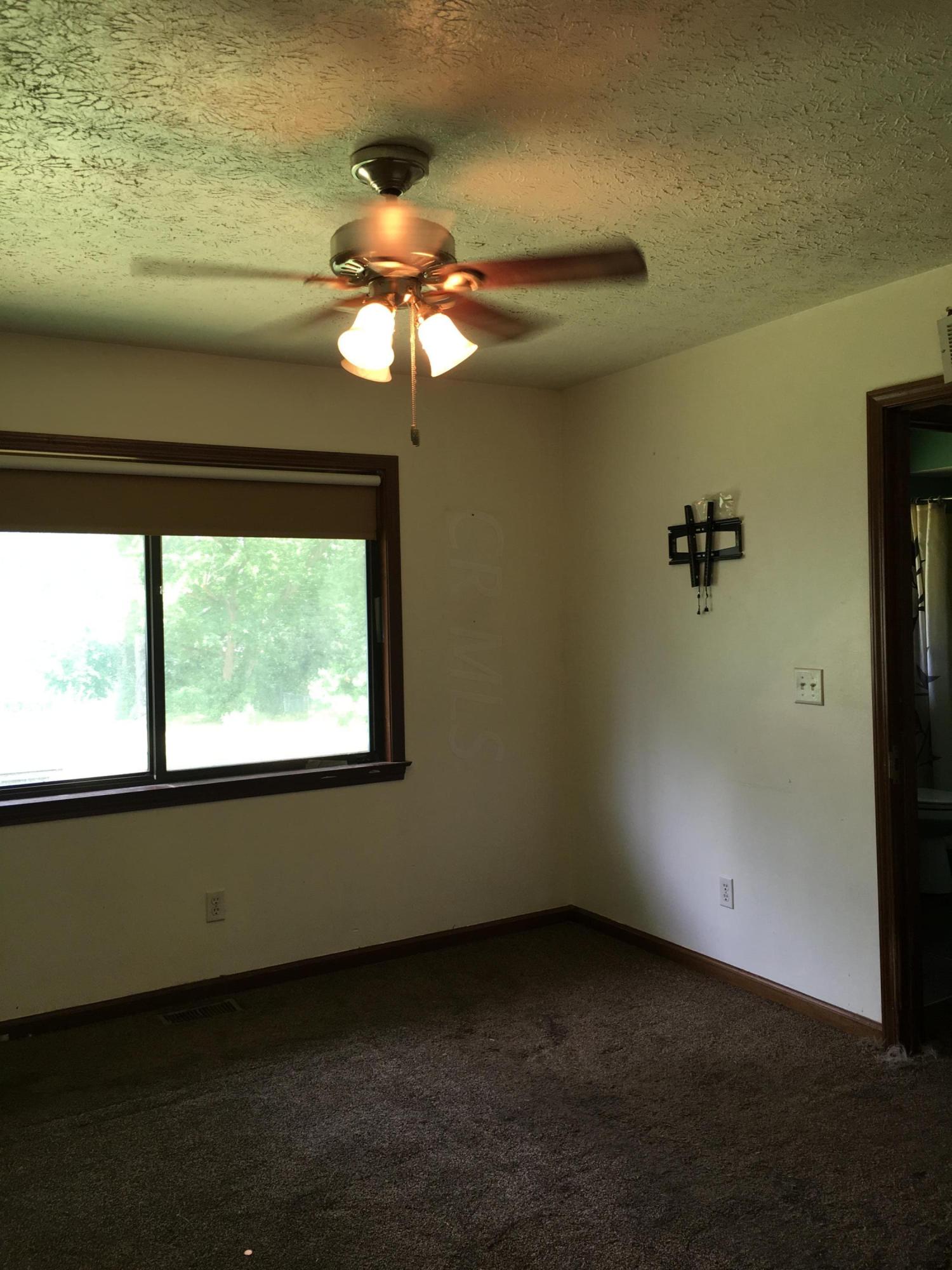 1344 Greenleaf Road Columbus, OH 43223 - Photo 10 of 14