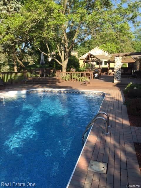 33315 Raphael Road Farmington, MI 48336 - Photo 45 of 47 pool3.jpg