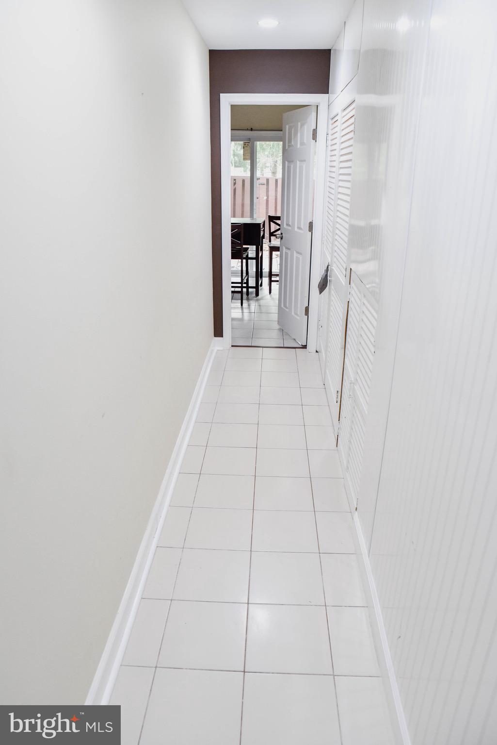 2424 Southgate Square Reston, VA 20191 - Photo 18 of 24