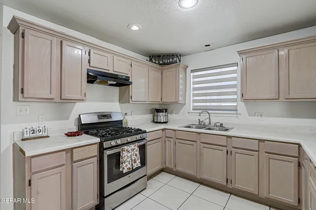 $370,000 | 1604 Playa Del Sol Street, El Paso, TX 79911
