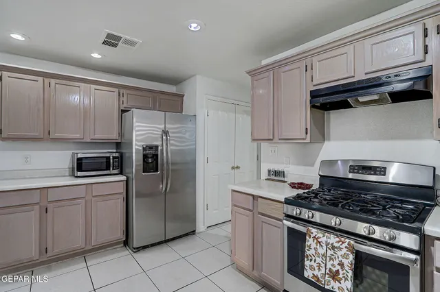 $370,000 | 1604 Playa Del Sol Street, El Paso, TX 79911