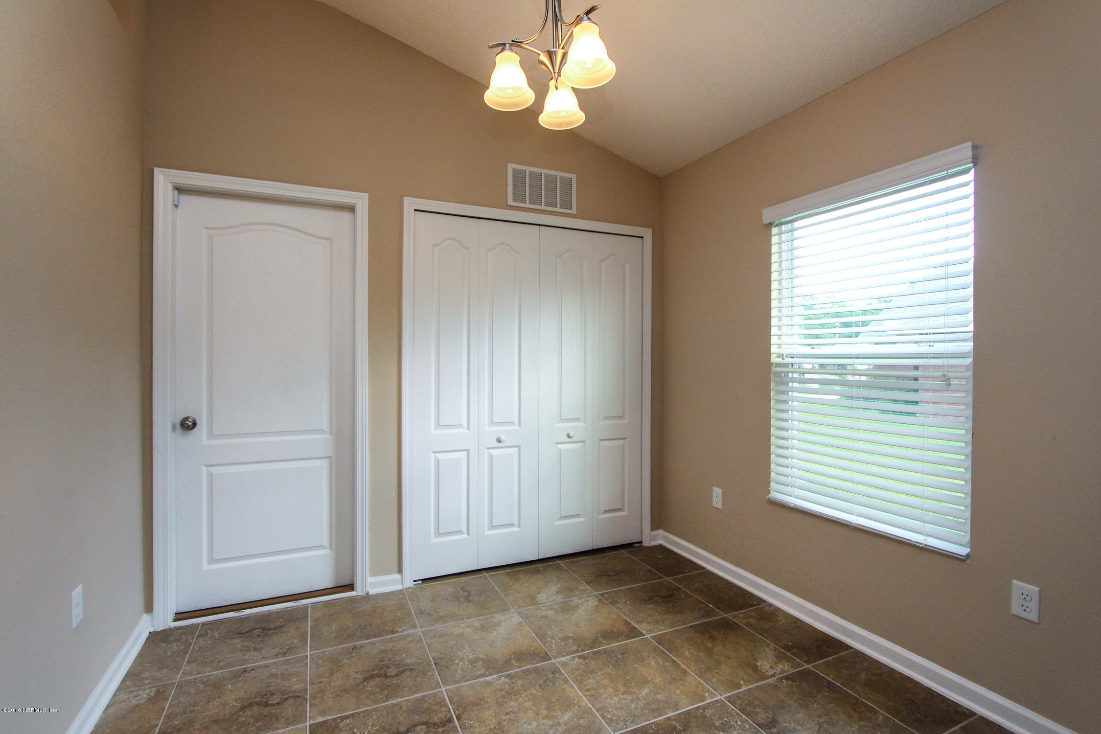 5778 Royalty Road Jacksonville, FL 32254 - Photo 14 of 30 Breakfast Area
