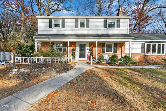 $459,900 | 5 Southwood Drive, Clifton Park, NY 12019