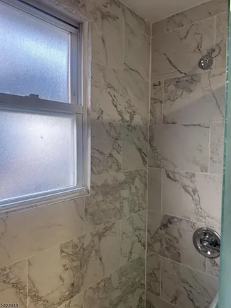 $2,300 | 84 Washington Avenue, Hawthorne, NJ 07506