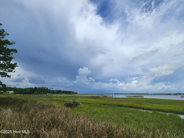 $228,000 | 240 River Reach Drive, Swansboro, NC 28584