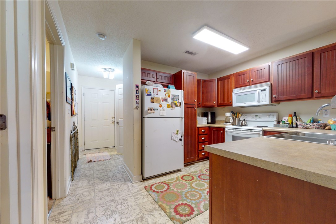108 Daniel Drive, Unit 318 Clemson, SC 29631 - Photo 3 of 22
