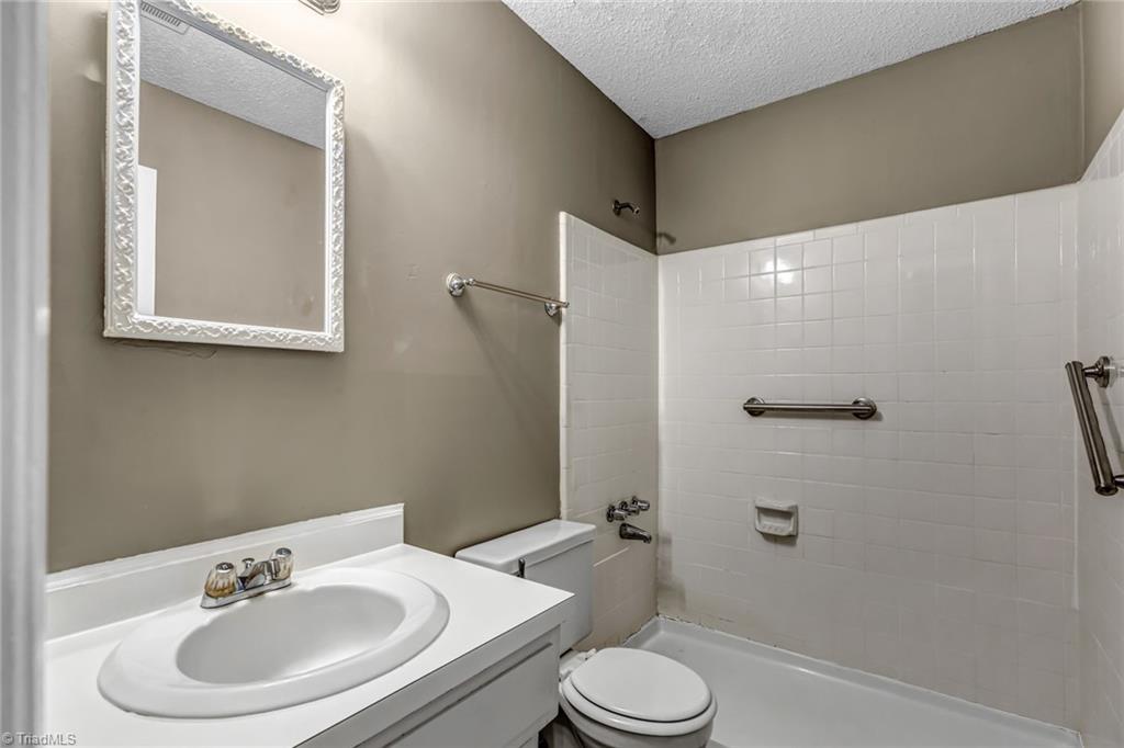 1732 North Hamilton Street, Unit C High Point, NC 27262 - Photo 6 of 29