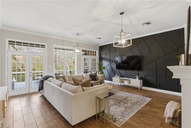 $369,900 | 2601 Manchester Drive, Bryan, TX 77802