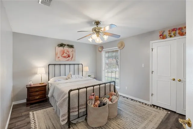 $369,900 | 2601 Manchester Drive, Bryan, TX 77802