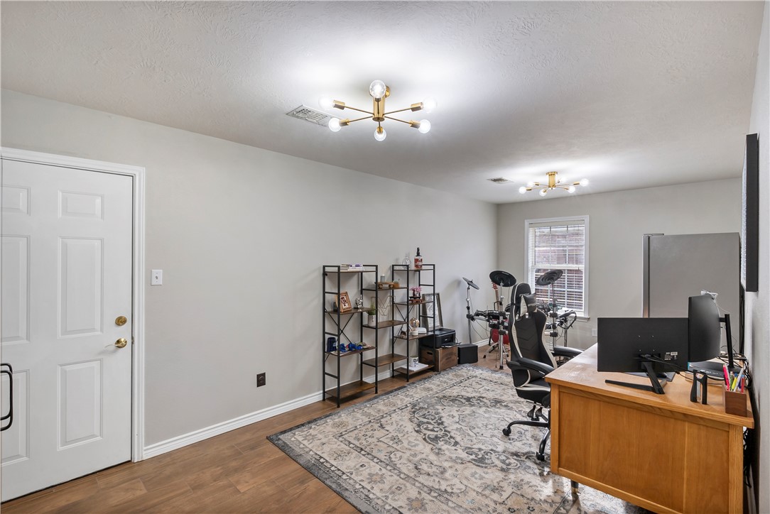 2601 Manchester Drive Bryan, TX 77802 - Photo 18 of 23