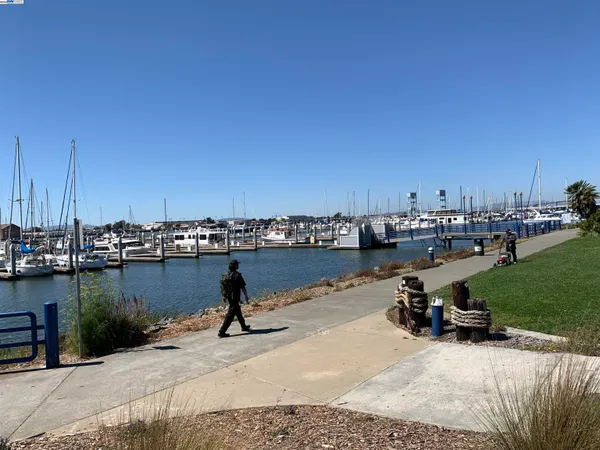 $150,000 | 25 Burnham Street, Vallejo, CA 94590