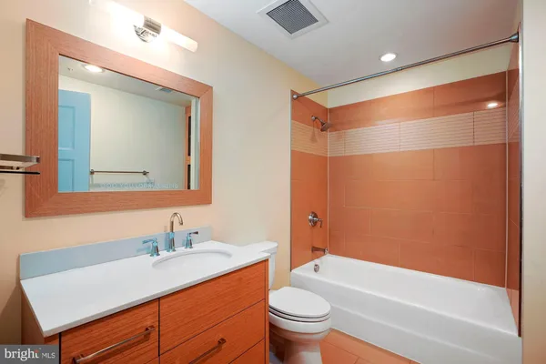 $1,049,900 | 1610 North Queen Street, Unit 213, Arlington, VA 22209