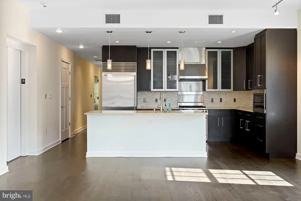 $1,049,900 | 1610 North Queen Street, Unit 213, Arlington, VA 22209